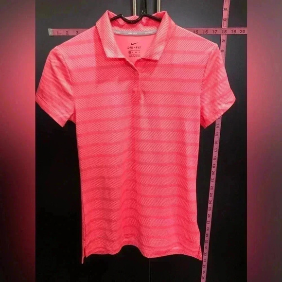 Nike Dri-Fit Golf Short sleeve, collar, quarter button,athletic, stripe top - Picture 1 of 6